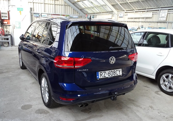 Volkswagen Touran cena 79800 przebieg: 68250, rok produkcji 2018 z Toruń małe 781